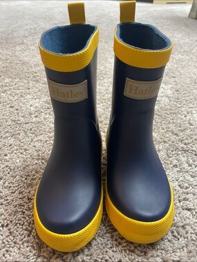 Hatley Navy Rain Boots with Yellow Trim